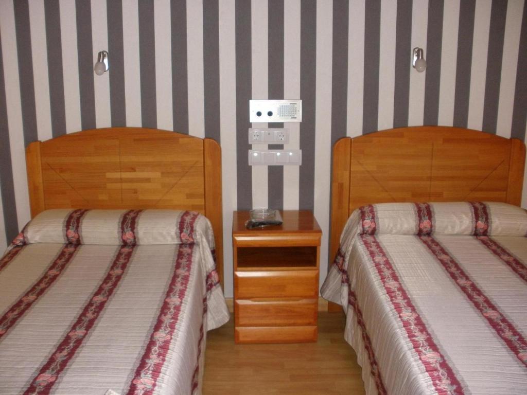 Hostal Virgen Del Villar Laguna de Duero Δωμάτιο φωτογραφία