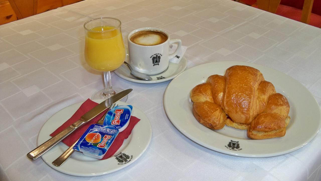 Hostal Virgen Del Villar Laguna de Duero Εξωτερικό φωτογραφία