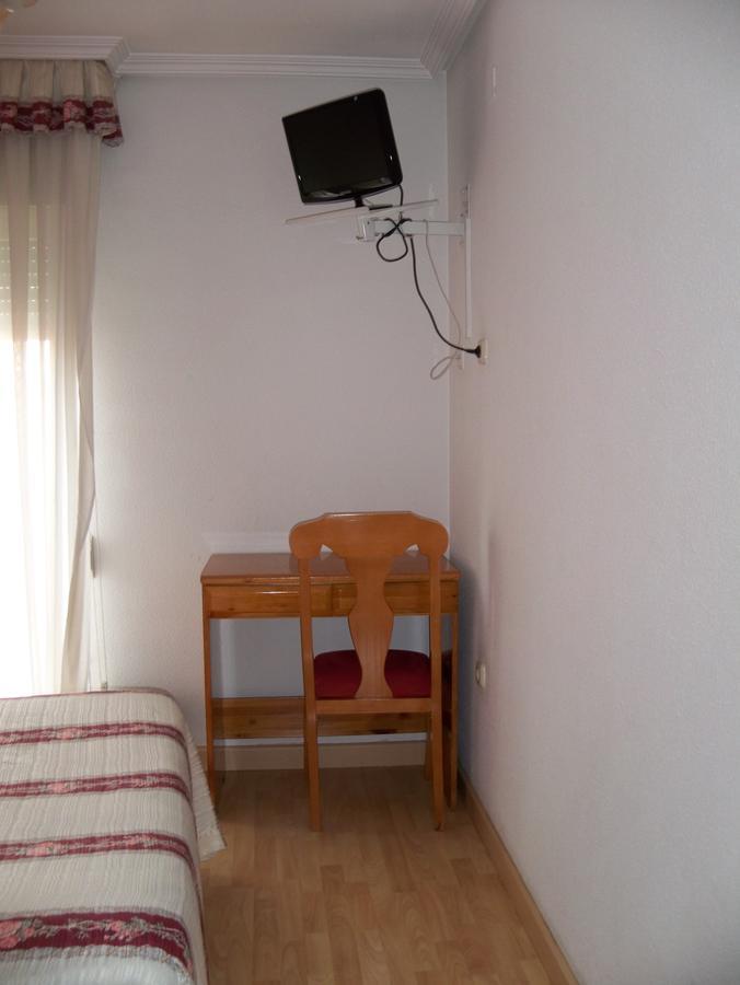 Hostal Virgen Del Villar Laguna de Duero Εξωτερικό φωτογραφία