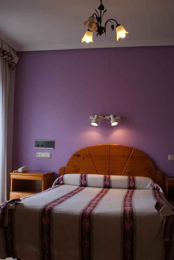 Hostal Virgen Del Villar Laguna de Duero Εξωτερικό φωτογραφία