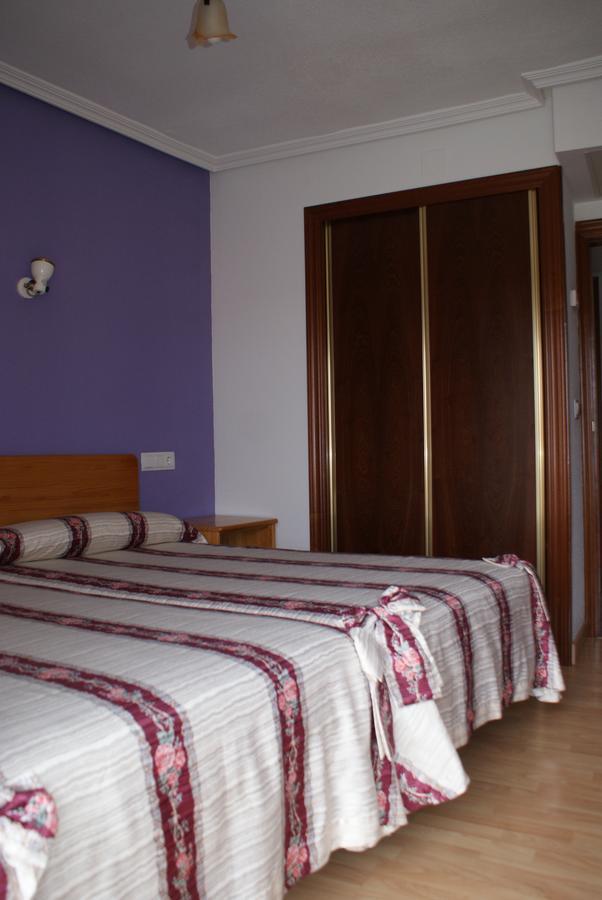 Hostal Virgen Del Villar Laguna de Duero Εξωτερικό φωτογραφία