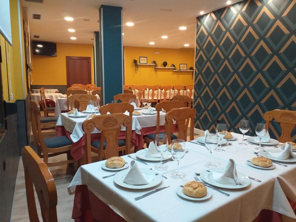 Hostal Virgen Del Villar Laguna de Duero Εξωτερικό φωτογραφία