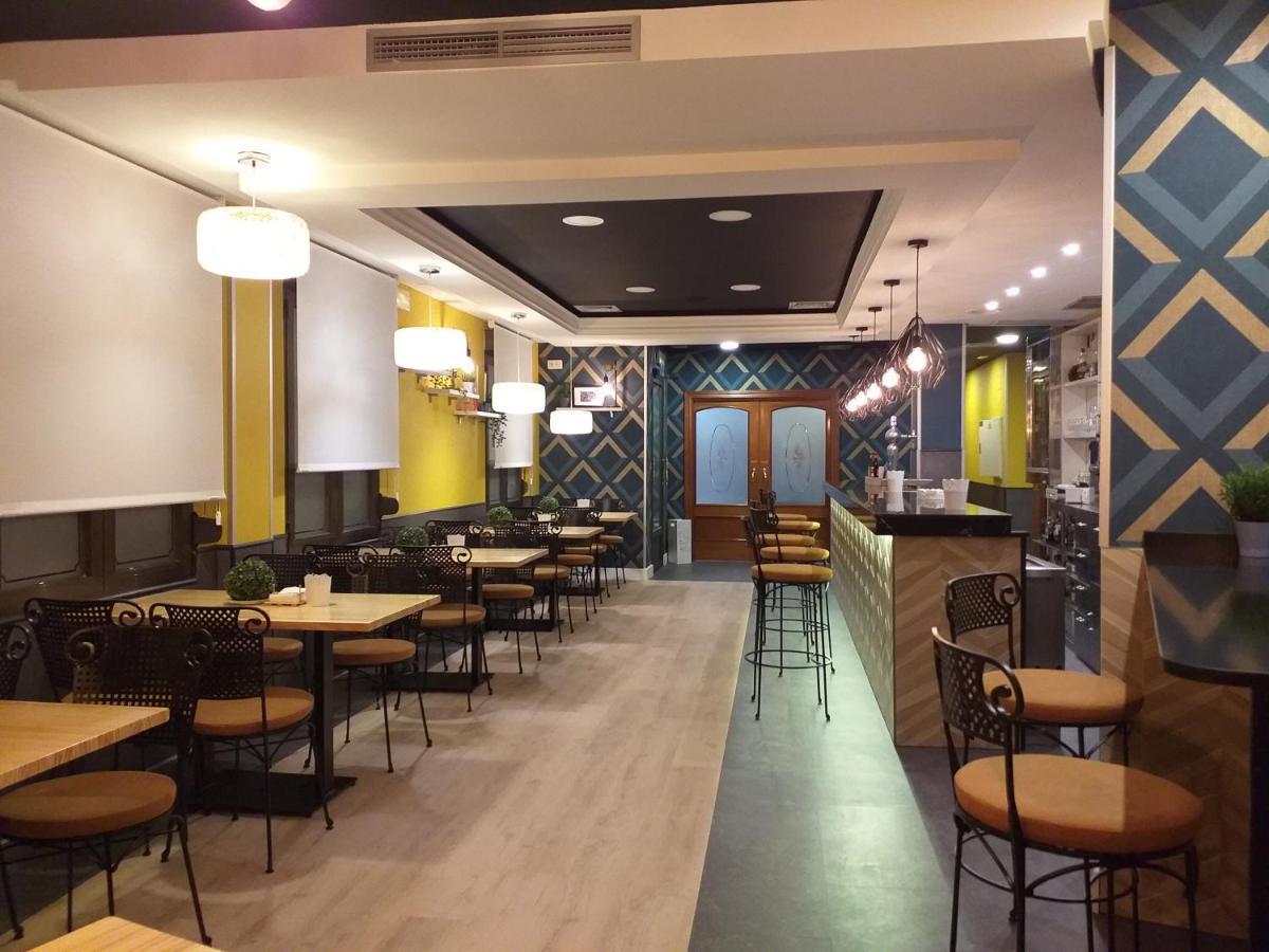 Hostal Virgen Del Villar Laguna de Duero Εξωτερικό φωτογραφία