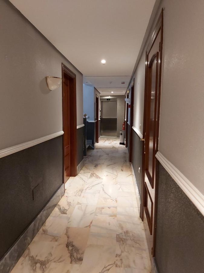 Hostal Virgen Del Villar Laguna de Duero Εξωτερικό φωτογραφία